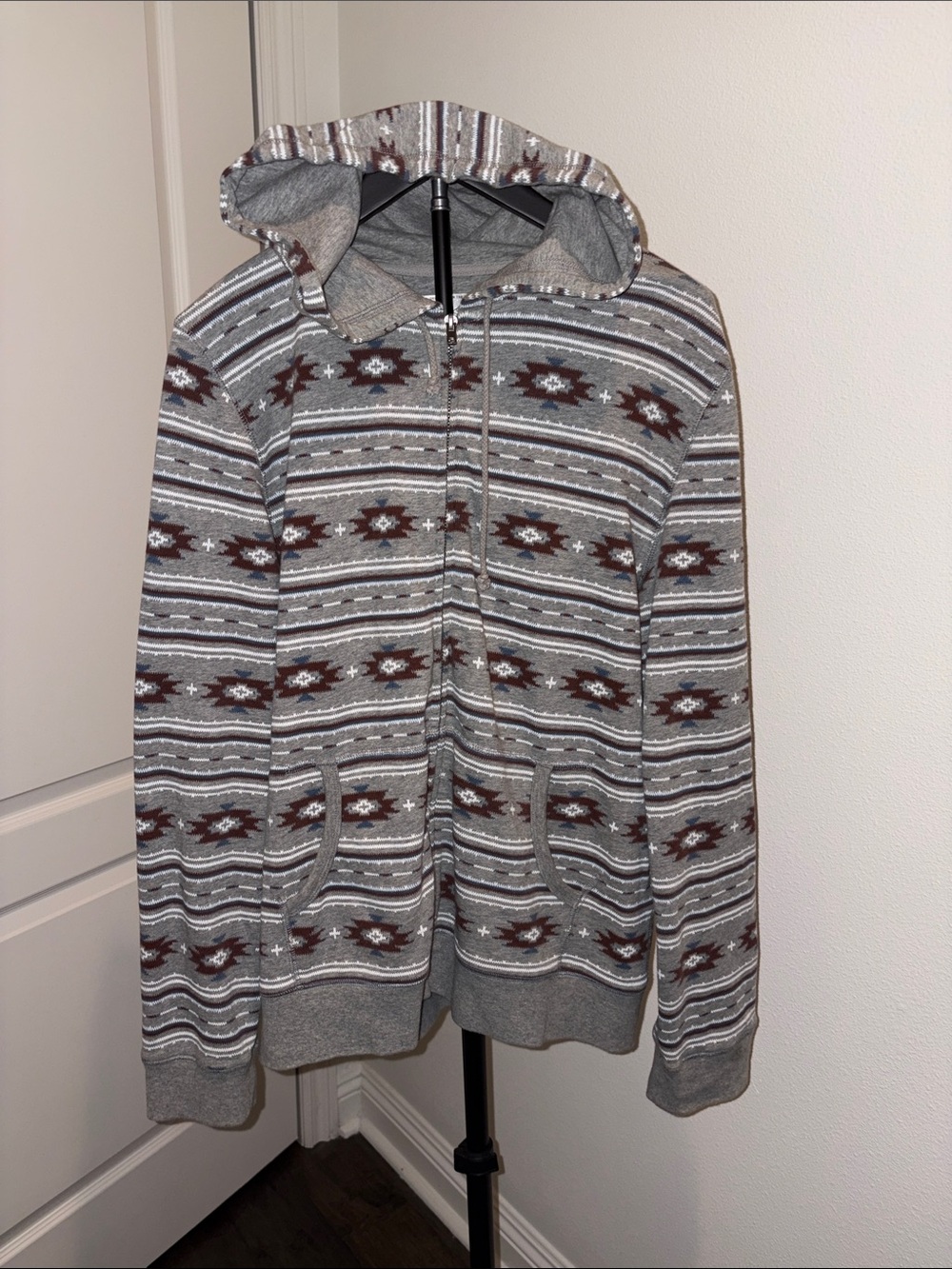 Abel and Brown Men's Grey Patterned Zip-Up Hoodie Sweater